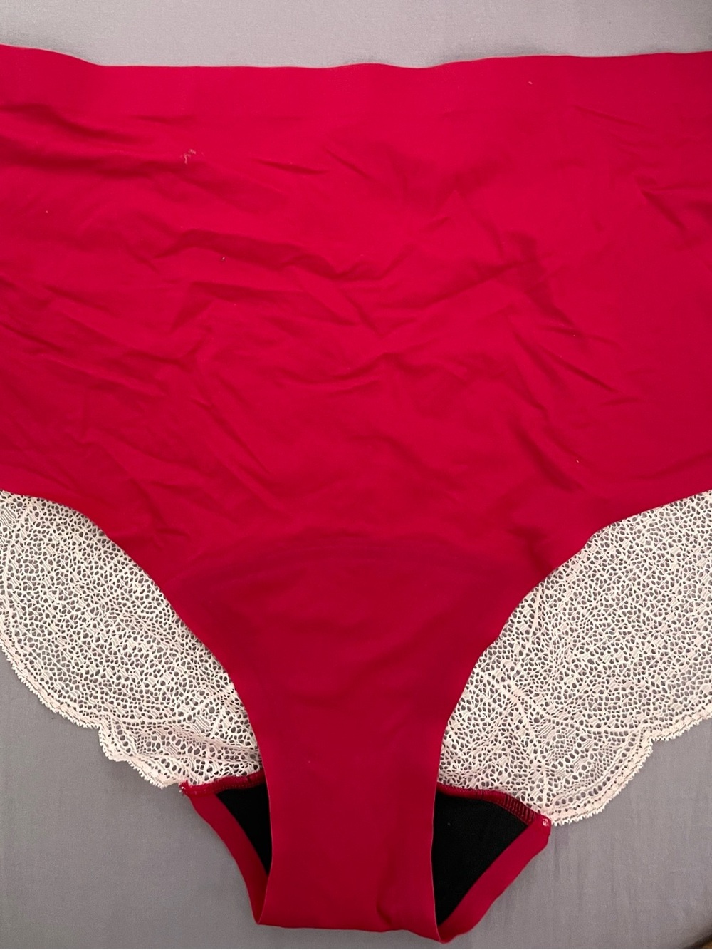 KNIX Seamless High-Waist Lace-Trim Briefs - Red